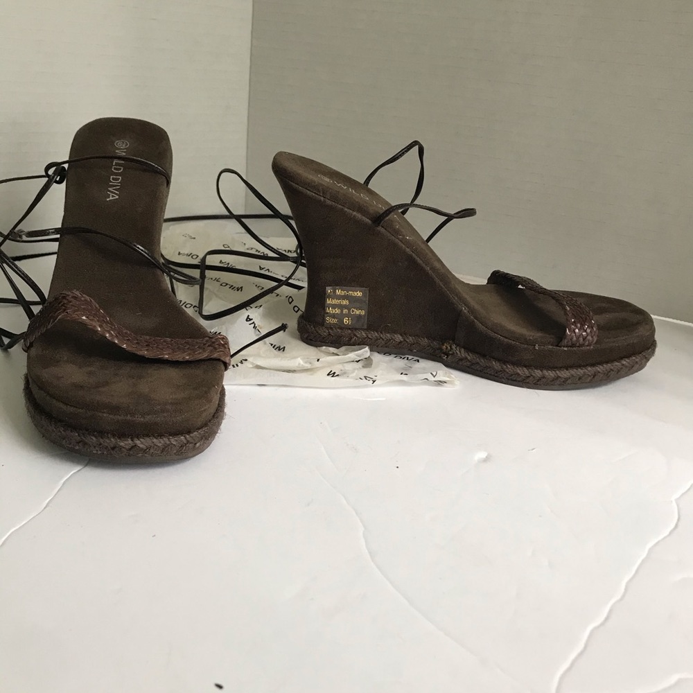 WILD DIVA Y2K NEW Vegan Leather Wedges Platform Sandals Strappy Woven Suede Shoe